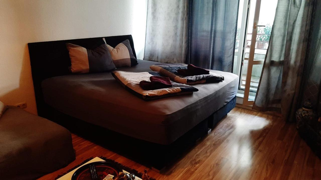 Tolle Private 2-Zimmer Wohnung Im Szene Bezirk Berlin-Friedrichshain エクステリア 写真