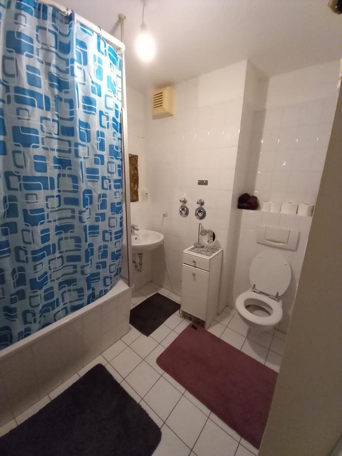 Tolle Private 2-Zimmer Wohnung Im Szene Bezirk Berlin-Friedrichshain エクステリア 写真
