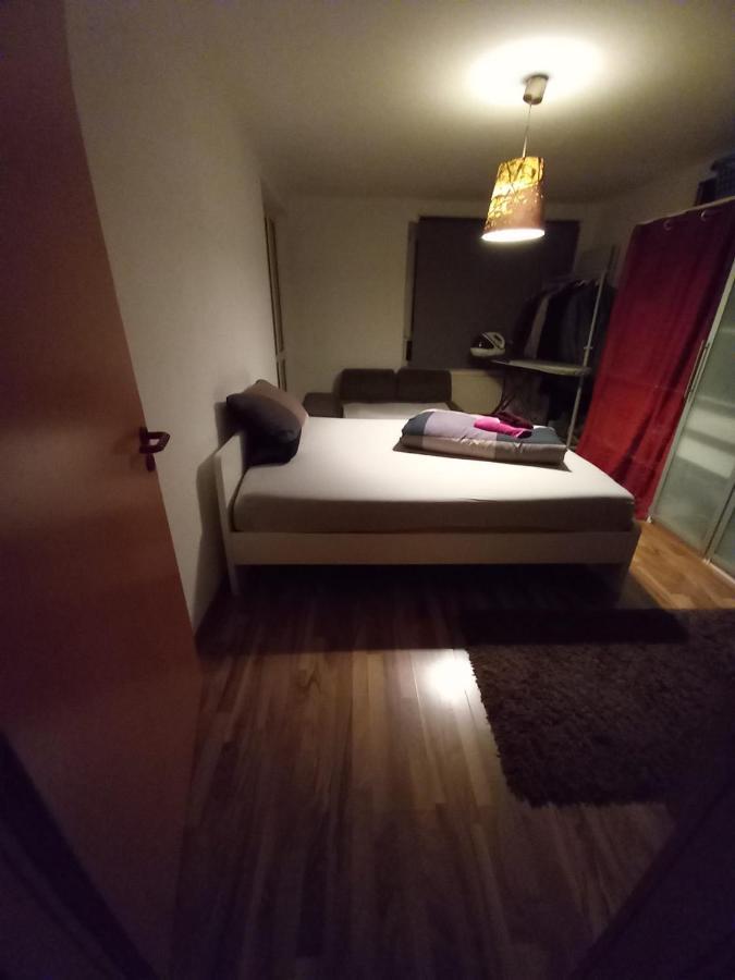 Tolle Private 2-Zimmer Wohnung Im Szene Bezirk Berlin-Friedrichshain エクステリア 写真