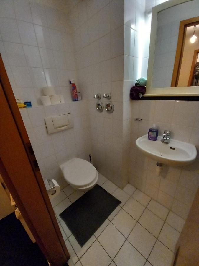 Tolle Private 2-Zimmer Wohnung Im Szene Bezirk Berlin-Friedrichshain エクステリア 写真