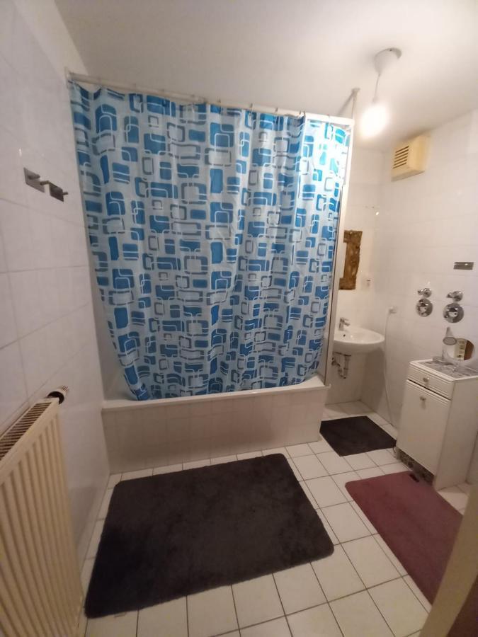 Tolle Private 2-Zimmer Wohnung Im Szene Bezirk Berlin-Friedrichshain エクステリア 写真